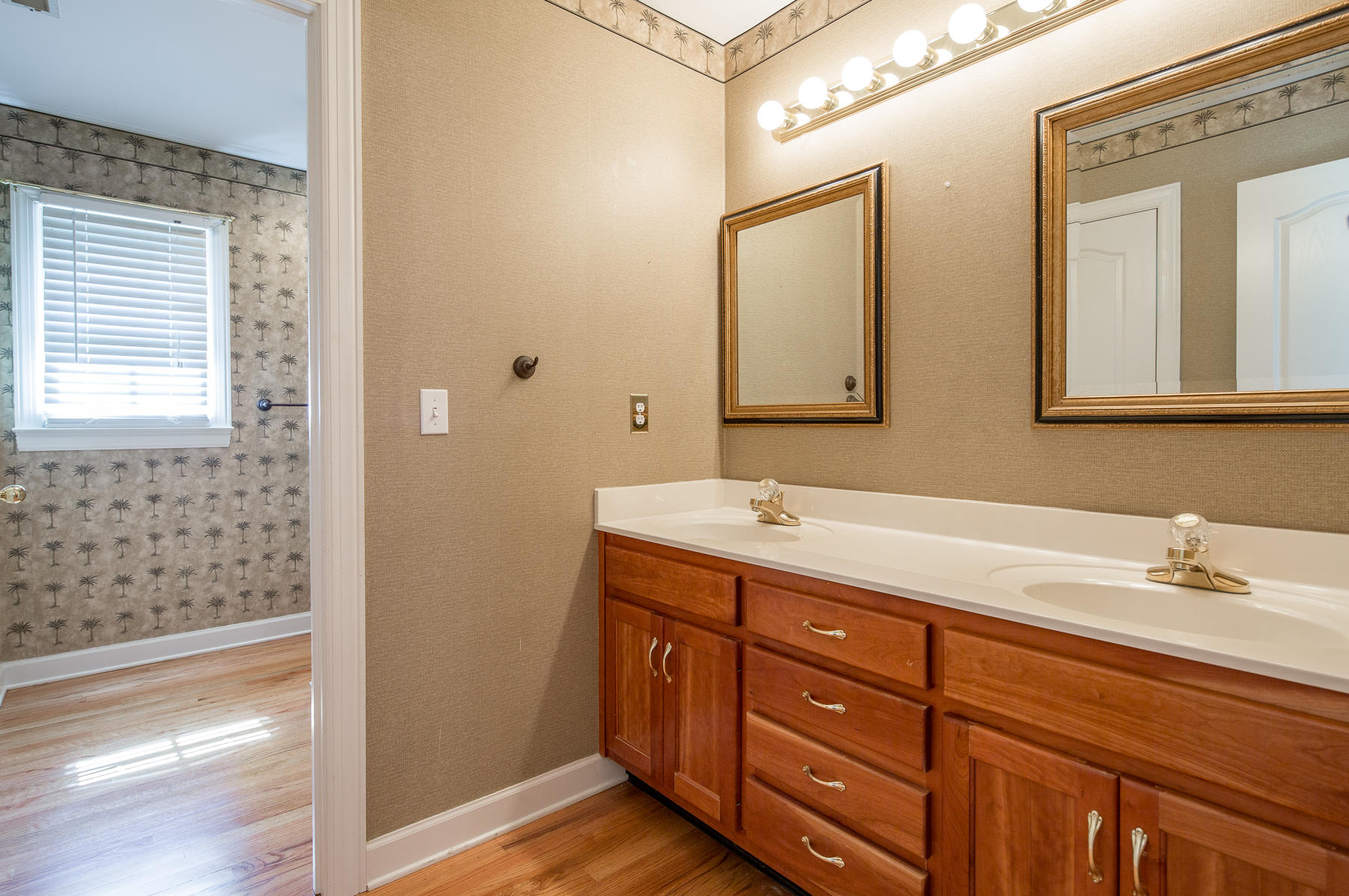 6410 Cheltenham Road South Hixson, TN 37343 - Photo 24 of 32 Upstairs Bath 2