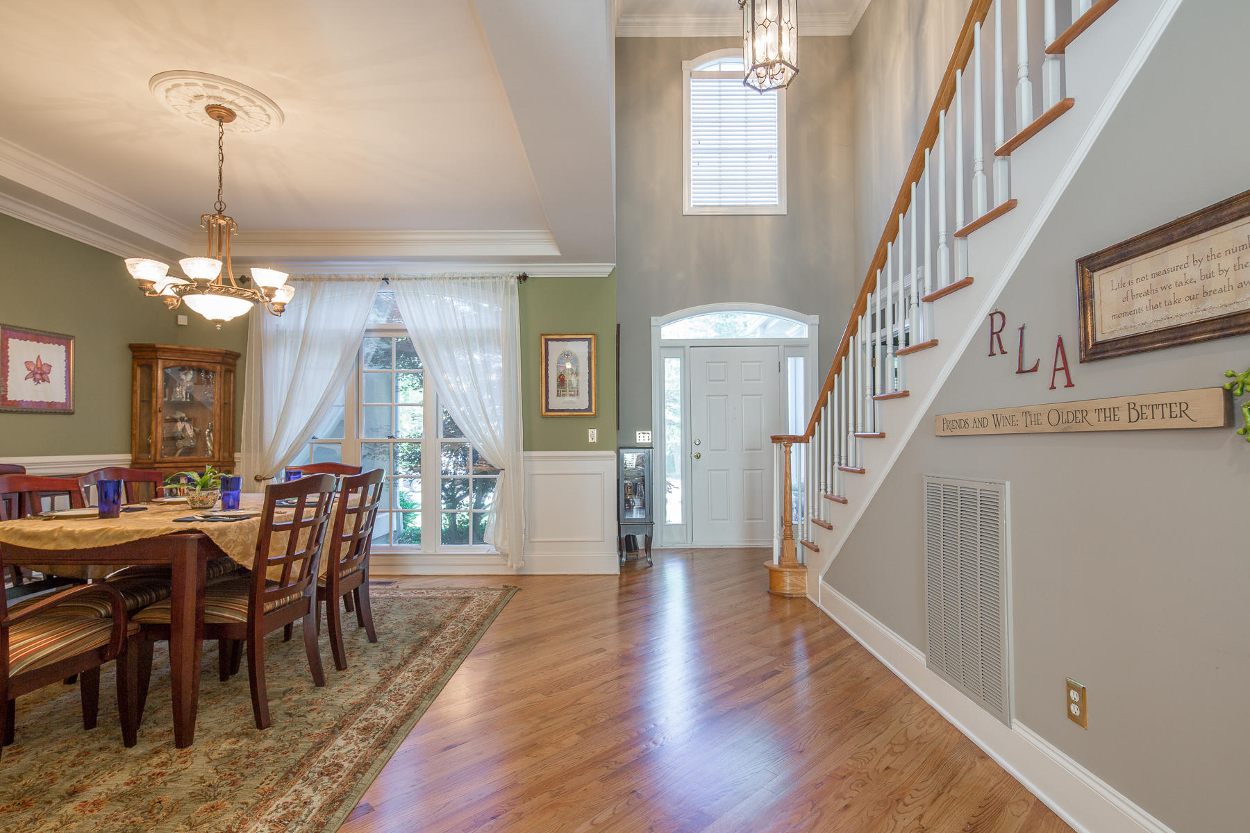 6410 Cheltenham Road South Hixson, TN 37343 - Photo 4 of 32 Foyer