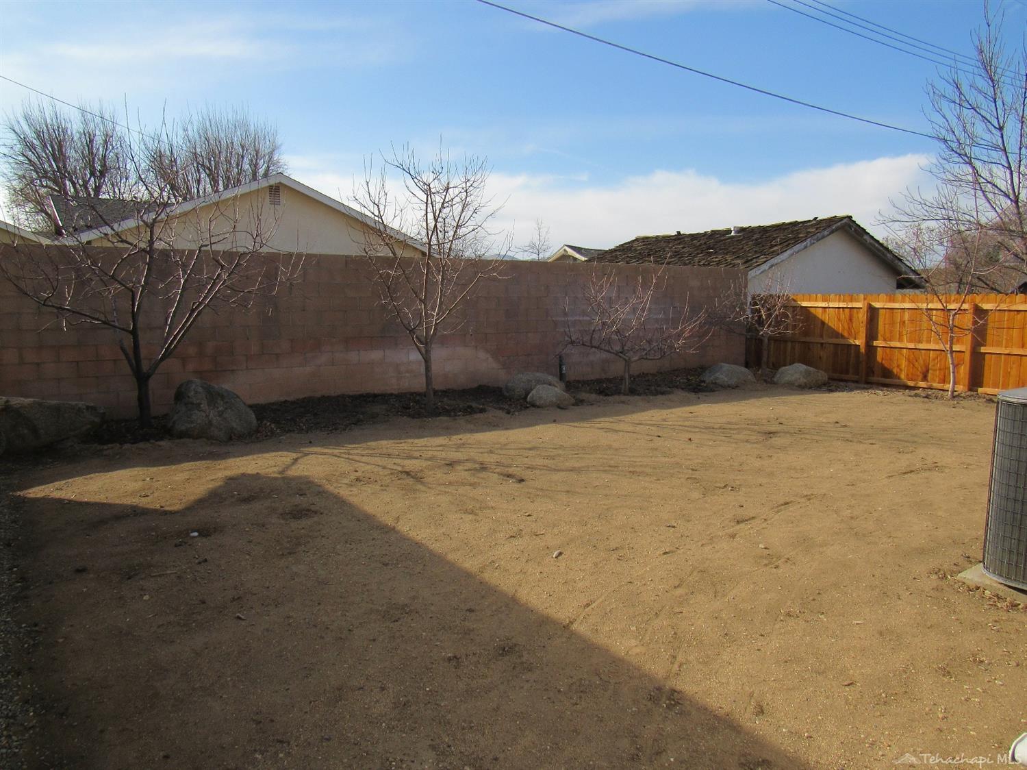 705 Mulberry Street Tehachapi, CA 93561 - Photo 25 of 31 Gallery Image 25