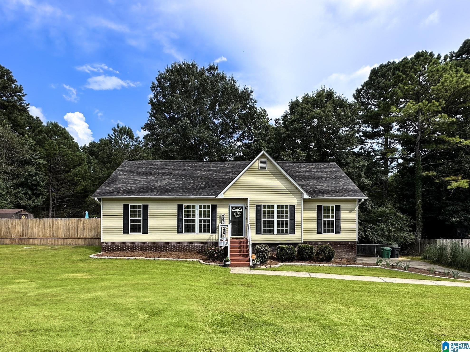 504 South Hillcrest Road Odenville, AL 35120 - Photo 1 of 51