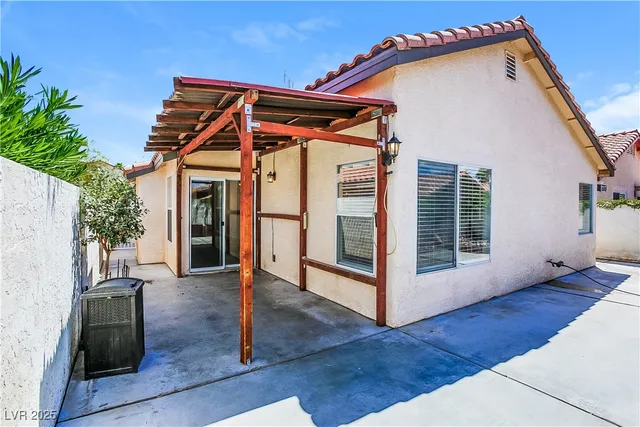 $1,935 | 8132 Ahey Road, Las Vegas, NV 89129