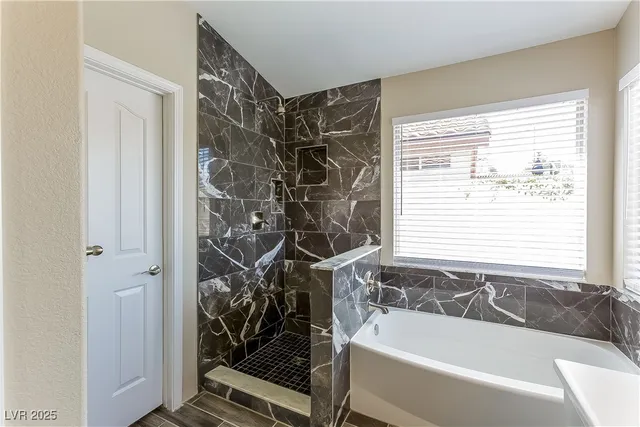 $1,935 | 8132 Ahey Road, Las Vegas, NV 89129