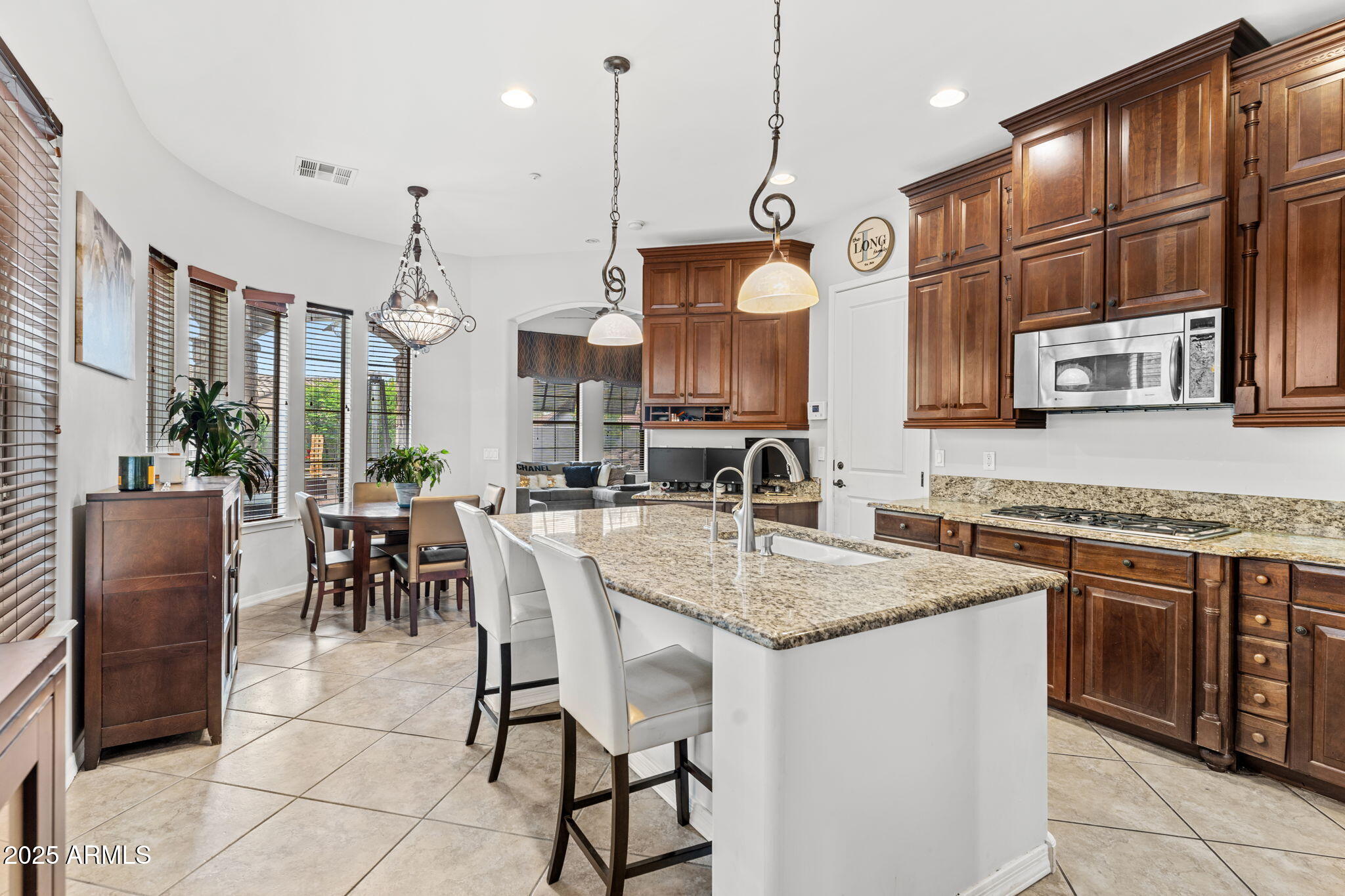 9285 East Canyon View Scottsdale, AZ 85255 - Photo 8 of 39 Beautiful Chef's Dream Kitchen