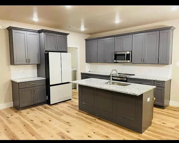 $2,850 | 102 Hackberry Lane, Roanoke, TX 76262