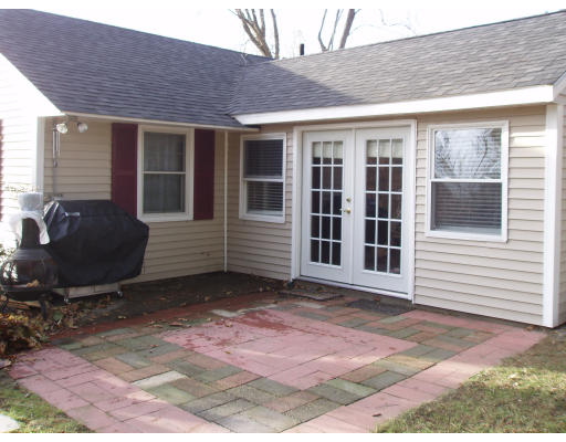 25 Hadley Road Methuen, MA 01844 - Photo 10 of 11 Gallery Image 10