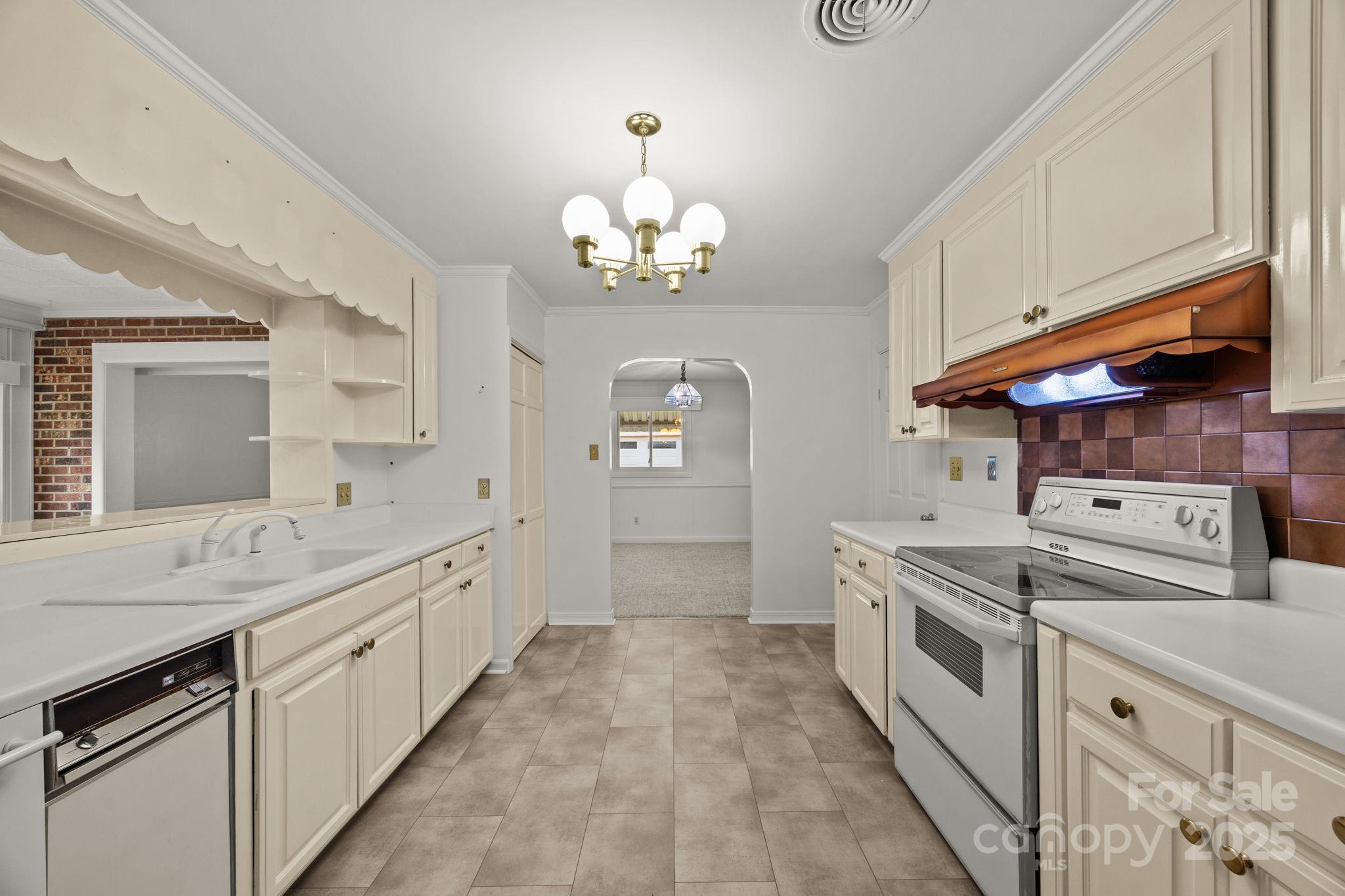 109 Rhoda Street Canton, NC 28716 - Photo 13 of 32 Gallery Image 13