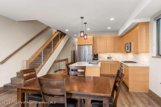 211 Overlook Ridge Basalt, CO 81621 - Photo 17 of 32 Kitchen