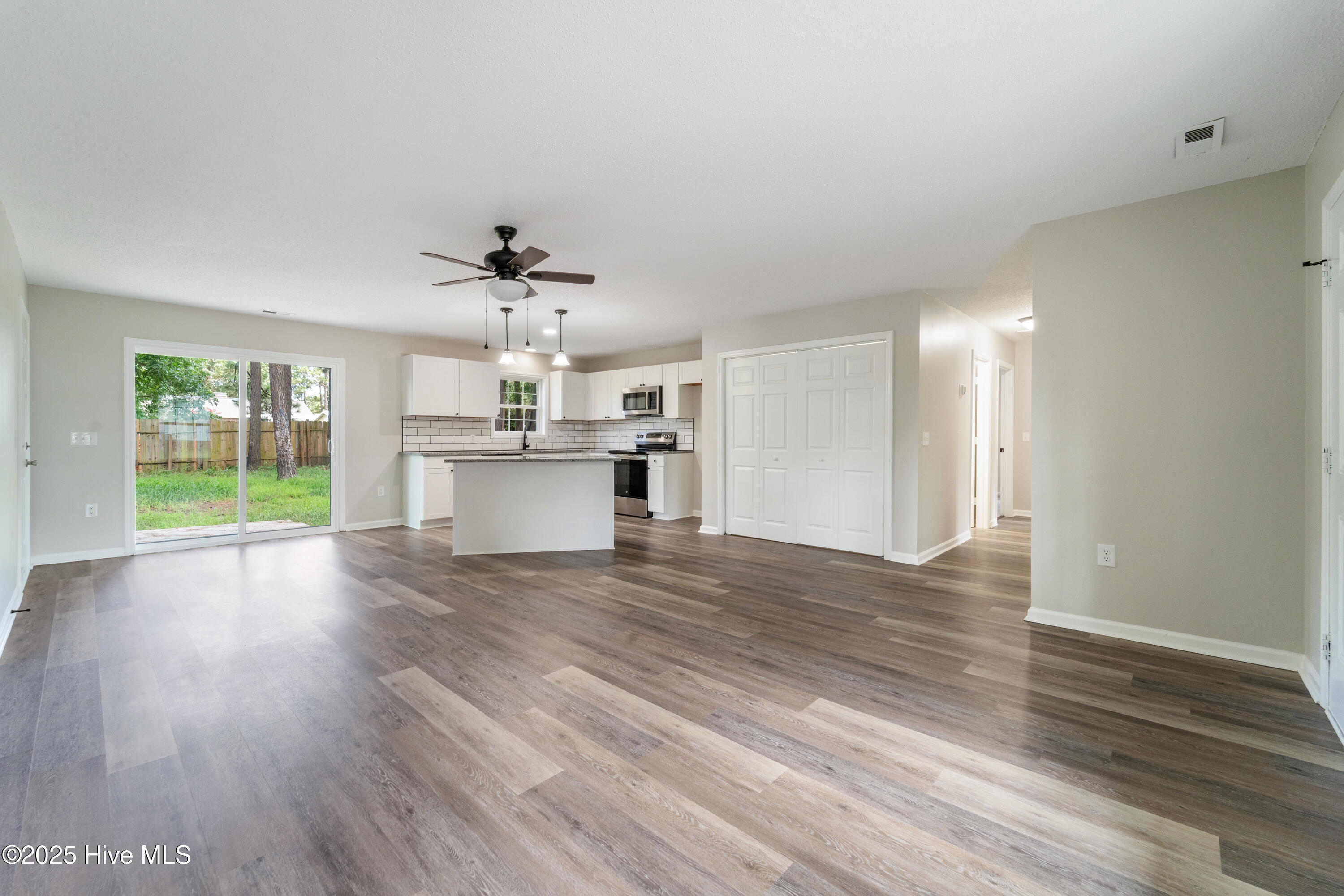 4351 Owendon Drive Shallotte, NC 28470 - Photo 7 of 29 DSC08388