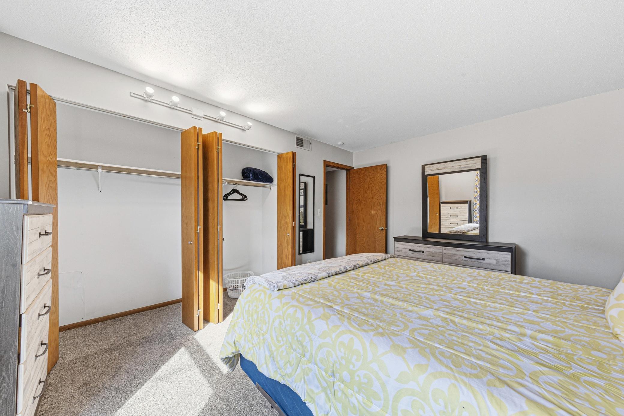 607 19th Street Northwest, Unit 25 Rochester, MN 55901 - Photo 17 of 31