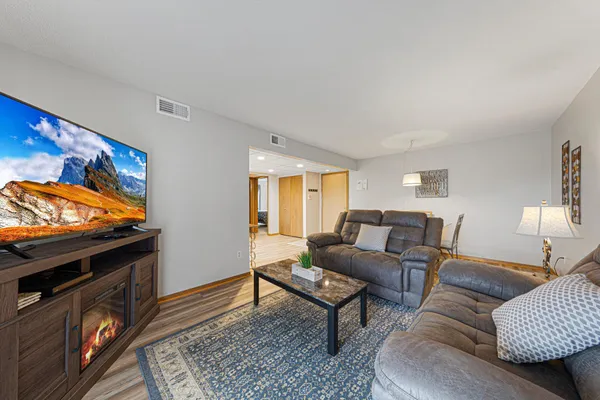 $132,000 | 607 19th Street Northwest, Unit 25, Rochester, MN 55901