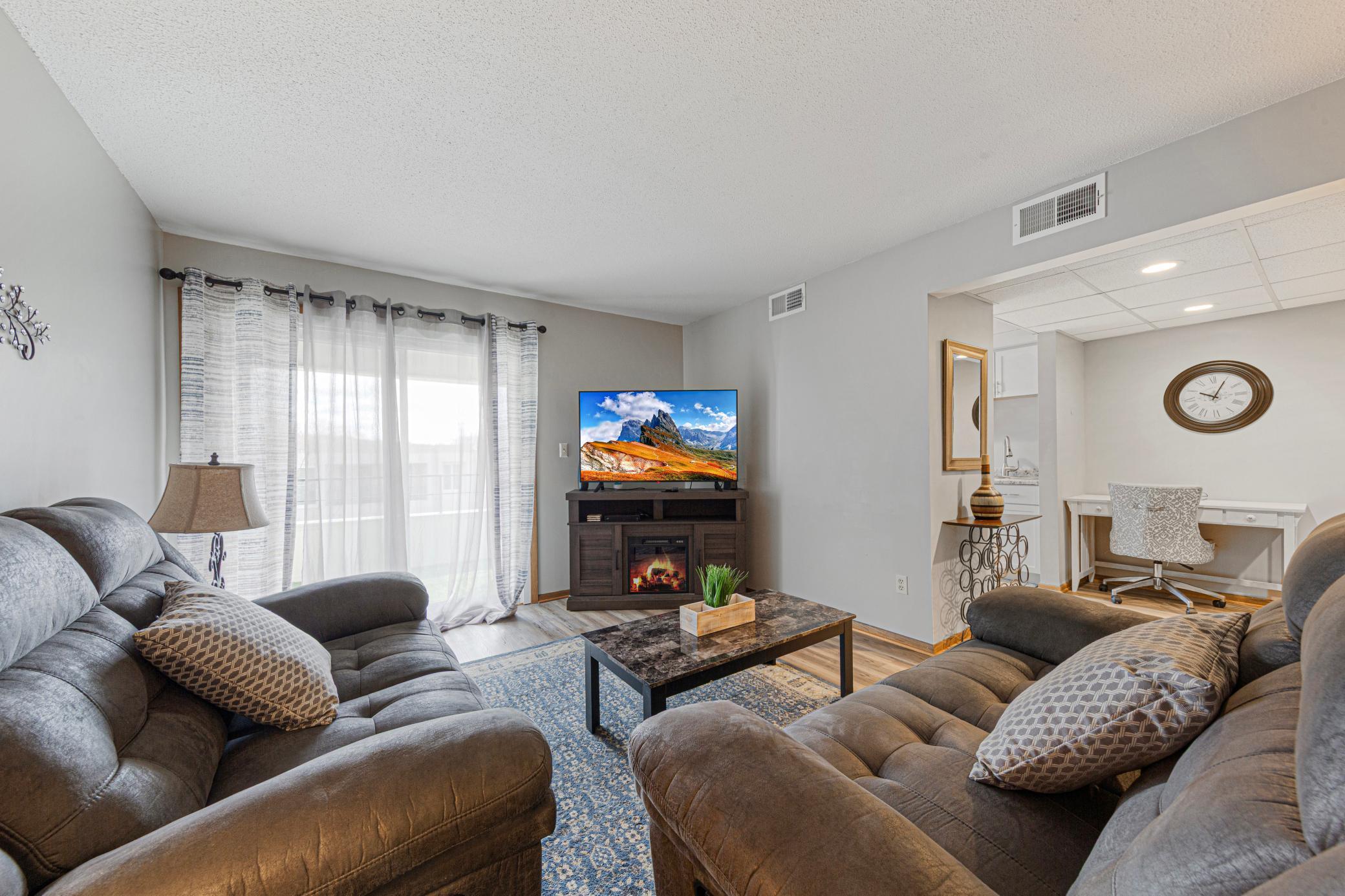 607 19th Street Northwest, Unit 25 Rochester, MN 55901 - Photo 3 of 31