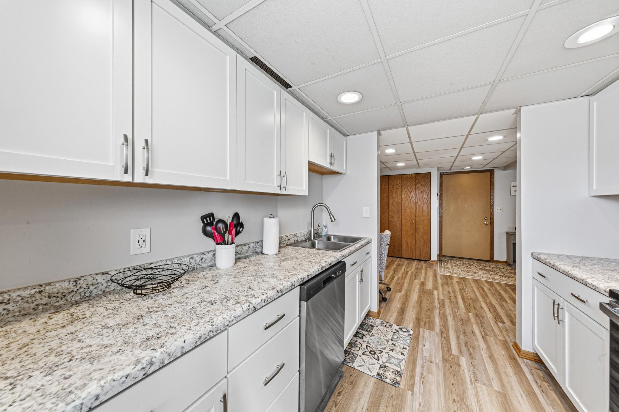 607 19th Street Northwest, Unit 25 Rochester, MN 55901 - Photo 9 of 31