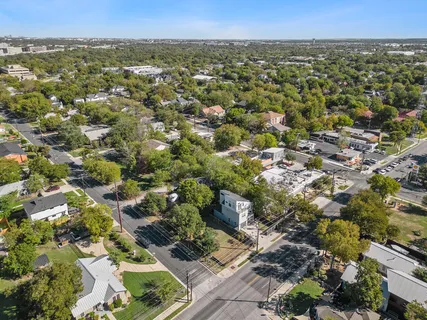 $1,075,000 | 1800 East Martin Luther King Jr Boulevard, Austin, TX 78722