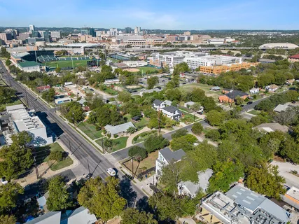 $1,075,000 | 1800 East Martin Luther King Jr Boulevard, Austin, TX 78722