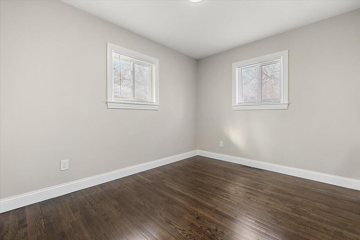 173 High Street Pontiac, MI 48342 - Photo 16 of 20 18-173 High-18