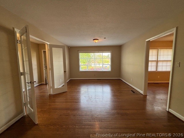 6204 Milford Road Fayetteville, NC 28303 - Photo 4 of 38