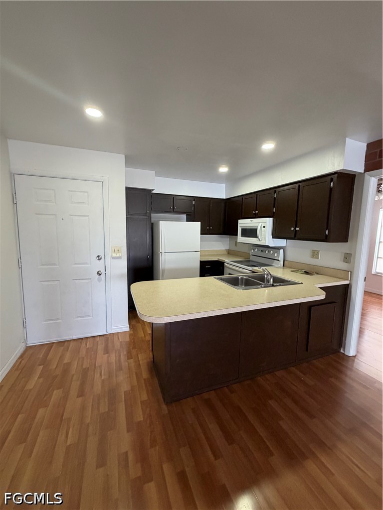 1100 Pondella Road, Unit 810 Cape Coral, FL 33909 - Photo 7 of 19