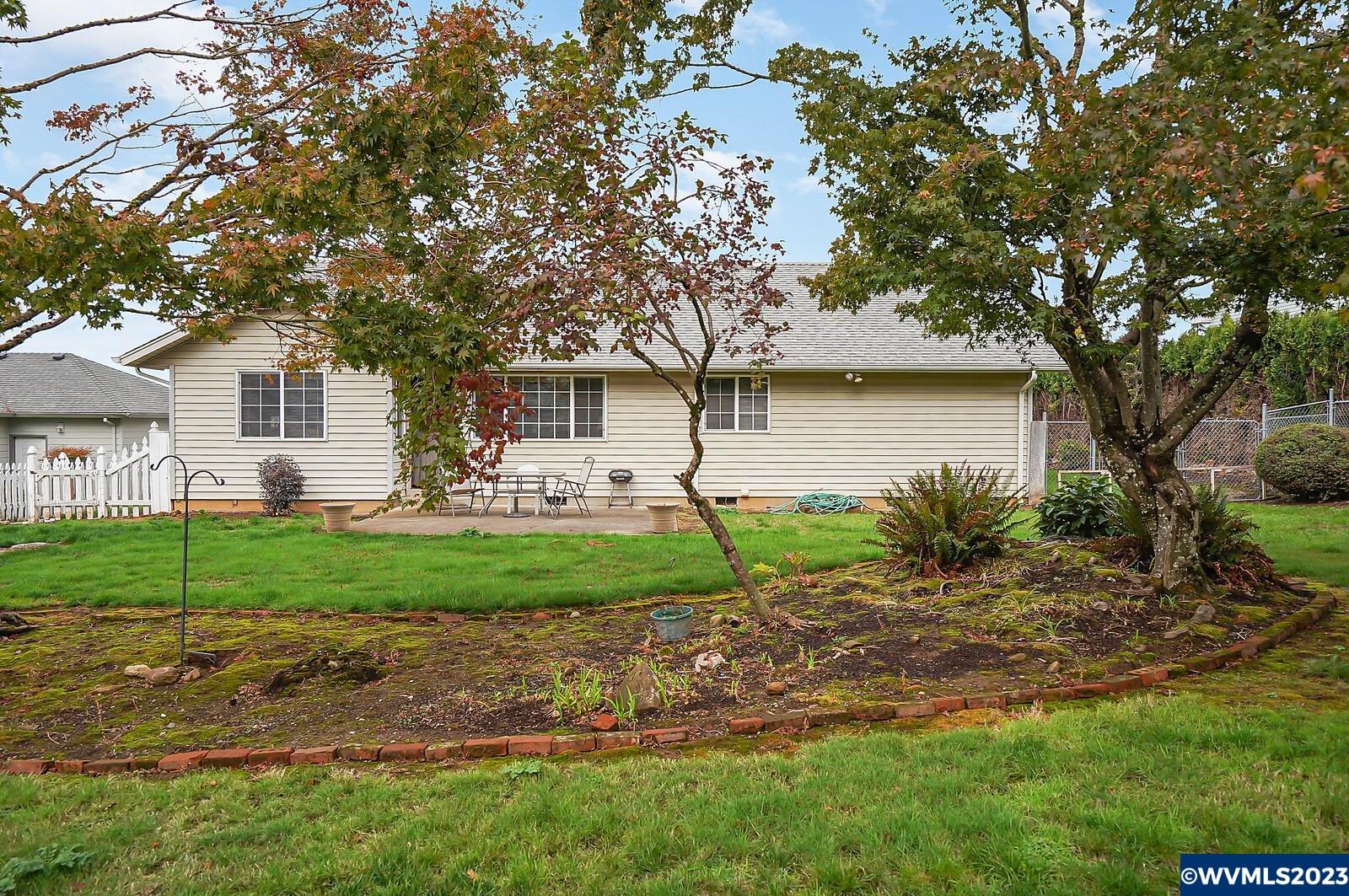 714 Southwest 8th Street Sublimity, OR 97385 - Photo 12 of 41 Gallery Image 12