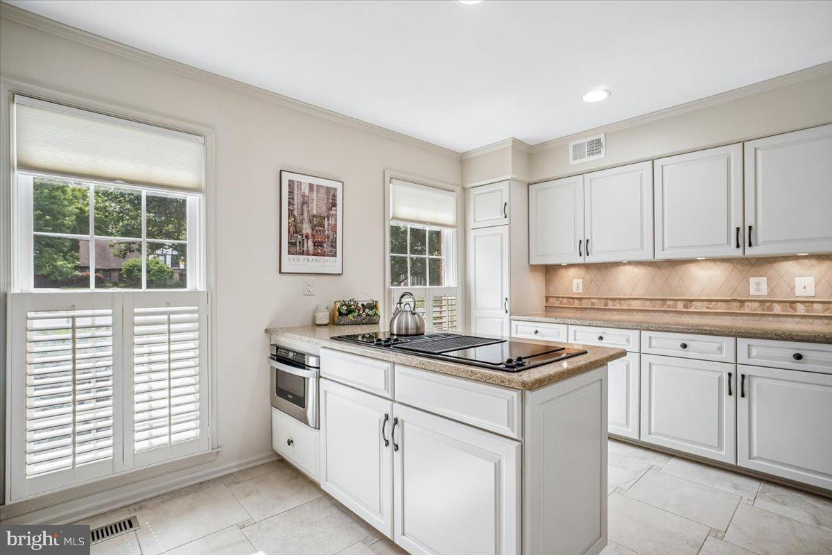 7606 Rustle Ridge Court Fairfax Station, VA 22039 - Photo 18 of 57
