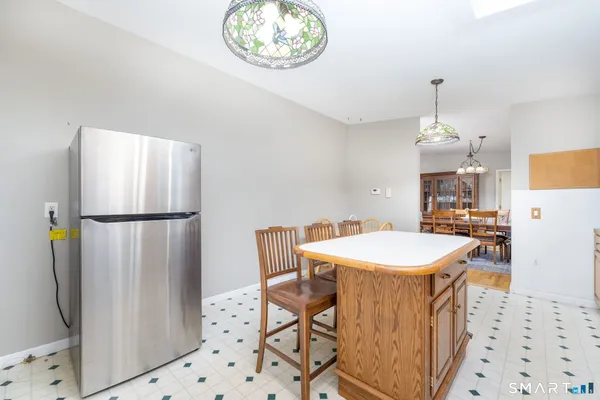$225,000 | 6 Eastview Road, Southington, CT 06489