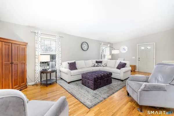 $225,000 | 6 Eastview Road, Southington, CT 06489