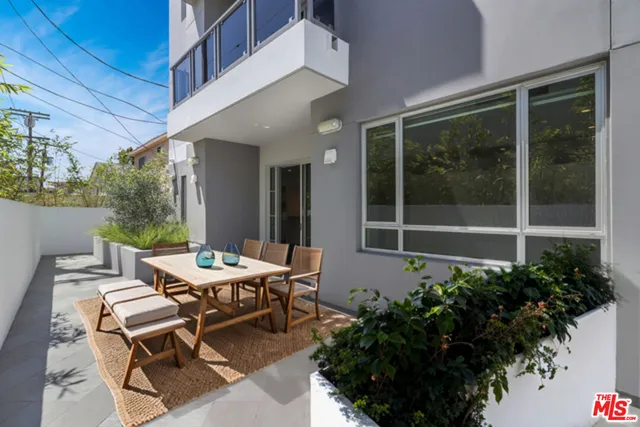 $1,299,000 | 1326 Centinela Avenue, Unit 103, Los Angeles, CA 90025