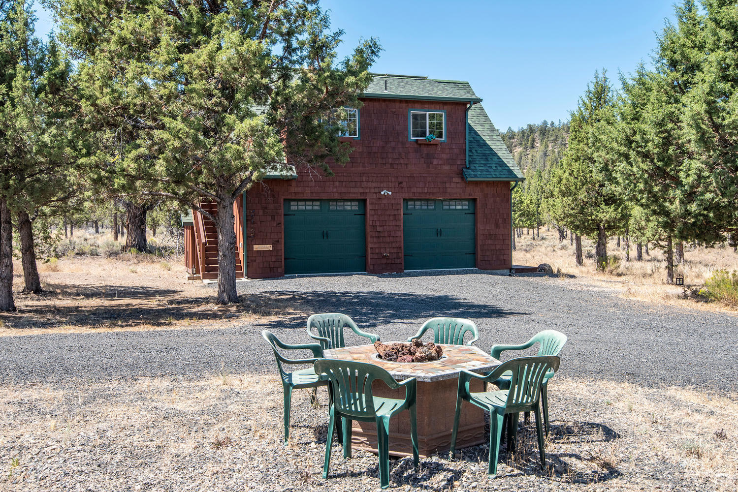 70587 Holmes Road Sisters, OR 97759 - Photo 13 of 31 14