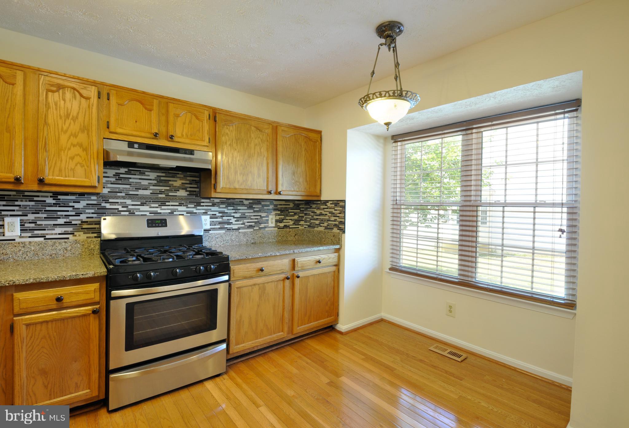 204 Rover Court Stafford, VA 22554 - Photo 11 of 41 Eat in Kitchen