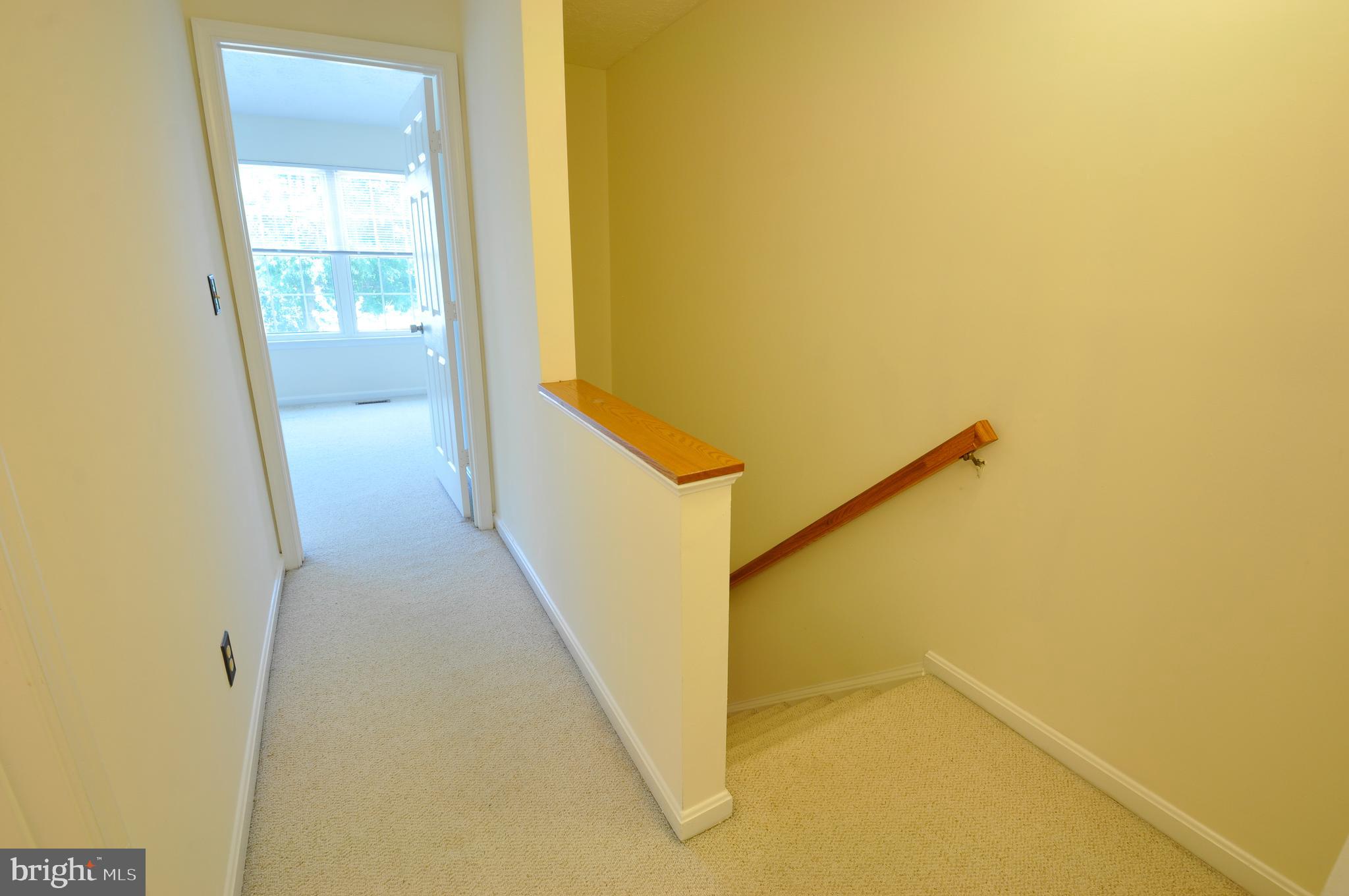 204 Rover Court Stafford, VA 22554 - Photo 34 of 41 Upstairs Hallway