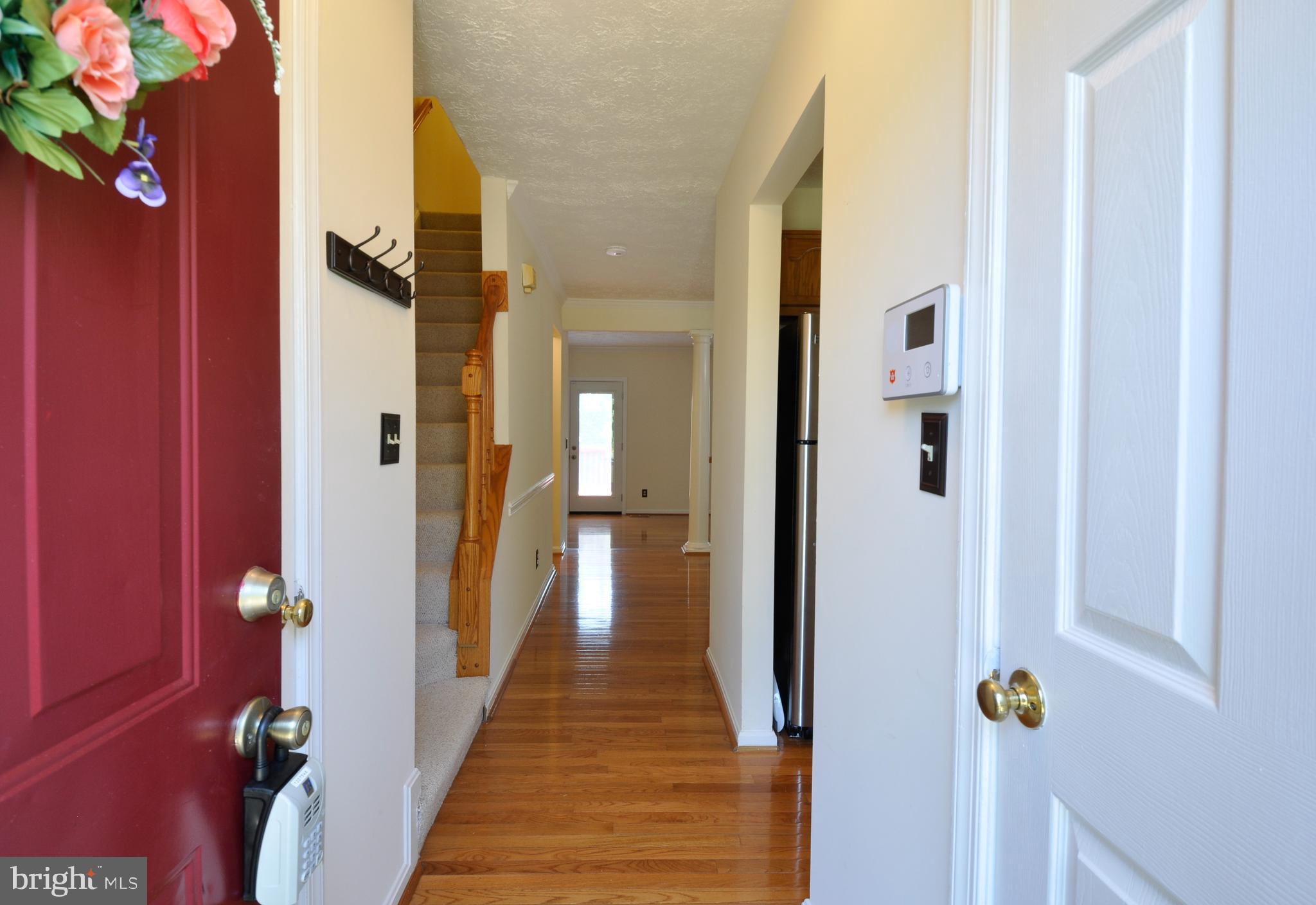 204 Rover Court Stafford, VA 22554 - Photo 9 of 41 Front Hallway