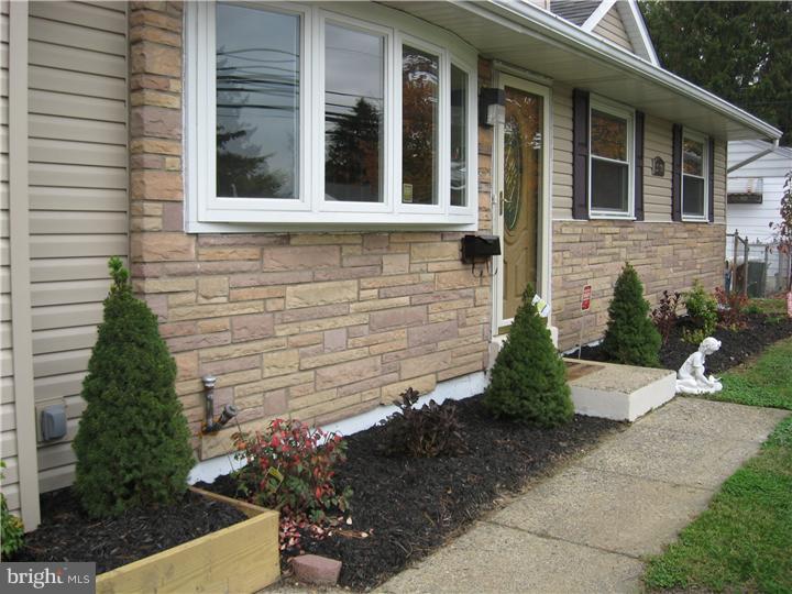 2130 Bridgewater Road Aston, PA 19014 - Photo 3 of 22 Exterior Front