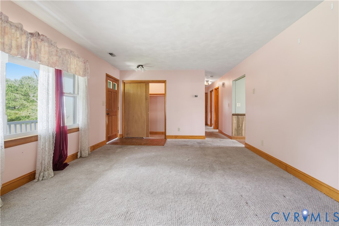 379 Piney Point Road Onemo, VA 23130 - Photo 7 of 44