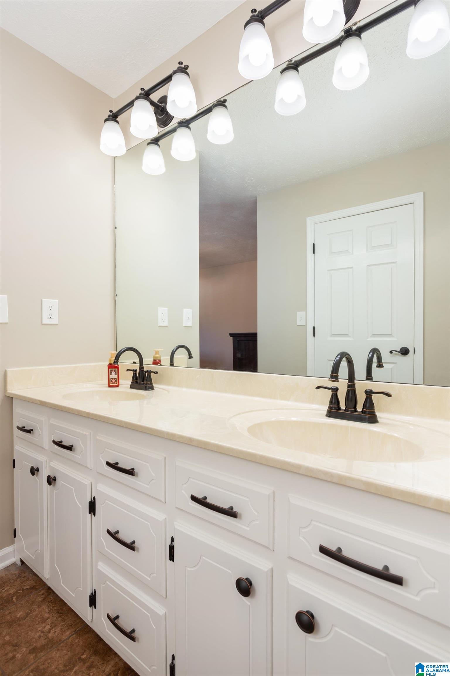 188 Pine Street Munford, AL 36268 - Photo 27 of 38
