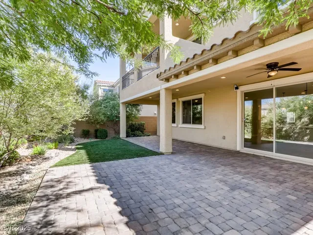 $750,000 | 9724 Wildflower Vista Avenue, Las Vegas, NV 89166