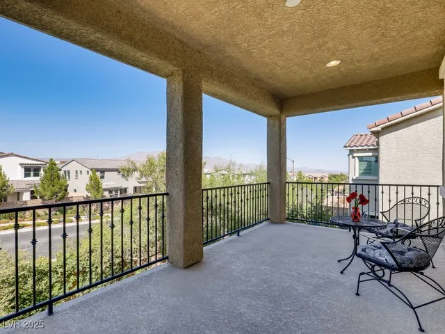 $750,000 | 9724 Wildflower Vista Avenue, Las Vegas, NV 89166