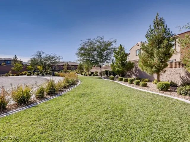 $750,000 | 9724 Wildflower Vista Avenue, Las Vegas, NV 89166