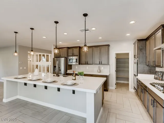 $750,000 | 9724 Wildflower Vista Avenue, Las Vegas, NV 89166