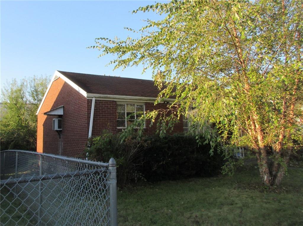 1027 1st Street McKees Rocks, PA 15136 - Photo 2 of 6