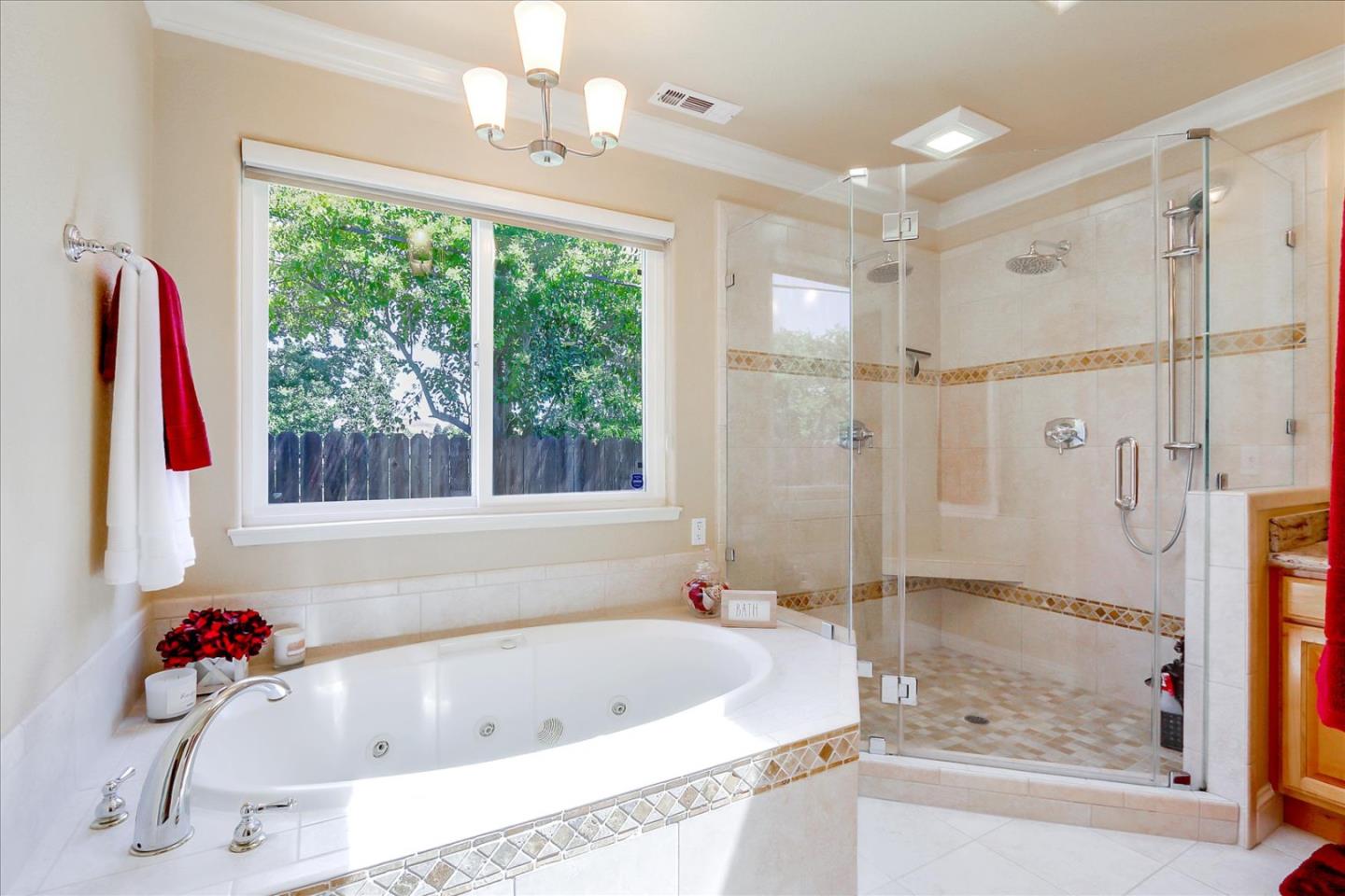 814 Savannah Circle Walnut Creek, CA 94598 - Photo 15 of 41 a bathroom with a bath tub and a shower
