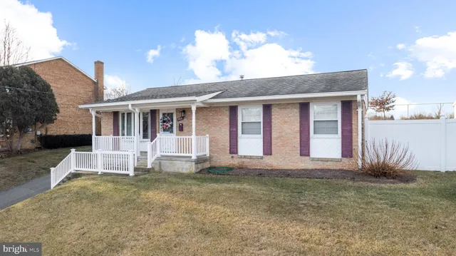 $429,900 | 945 Allen Drive, Winchester, VA 22601