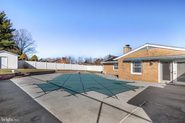 $429,900 | 945 Allen Drive, Winchester, VA 22601