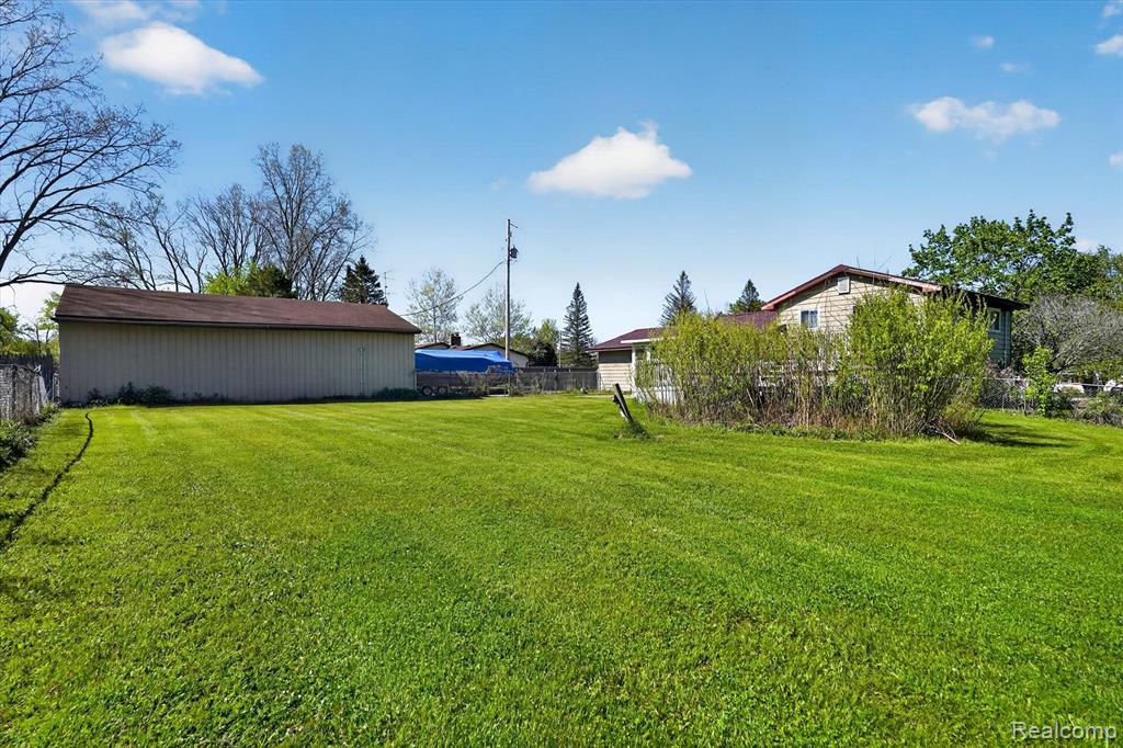 4450 North Vassar Road Flint, MI 48506 - Photo 30 of 37