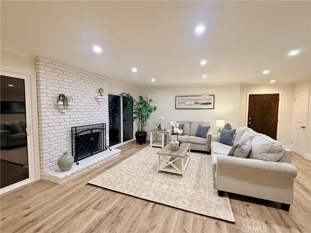 $599,000 | 912 West 11th Street, Unit 4, San Pedro, CA 90731