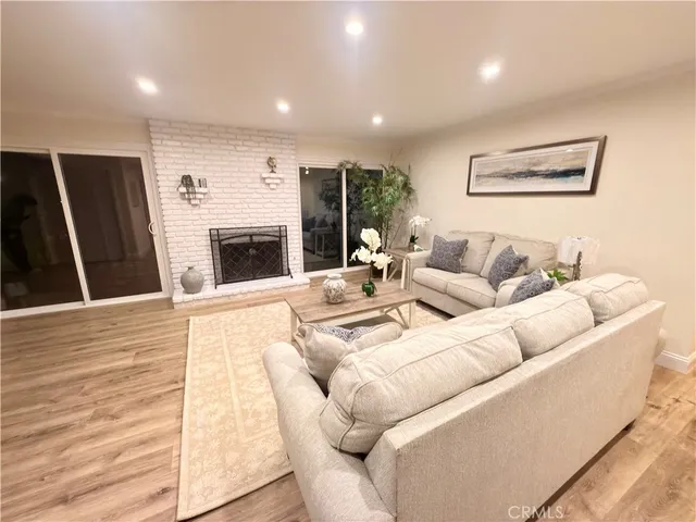 $599,000 | 912 West 11th Street, Unit 4, San Pedro, CA 90731