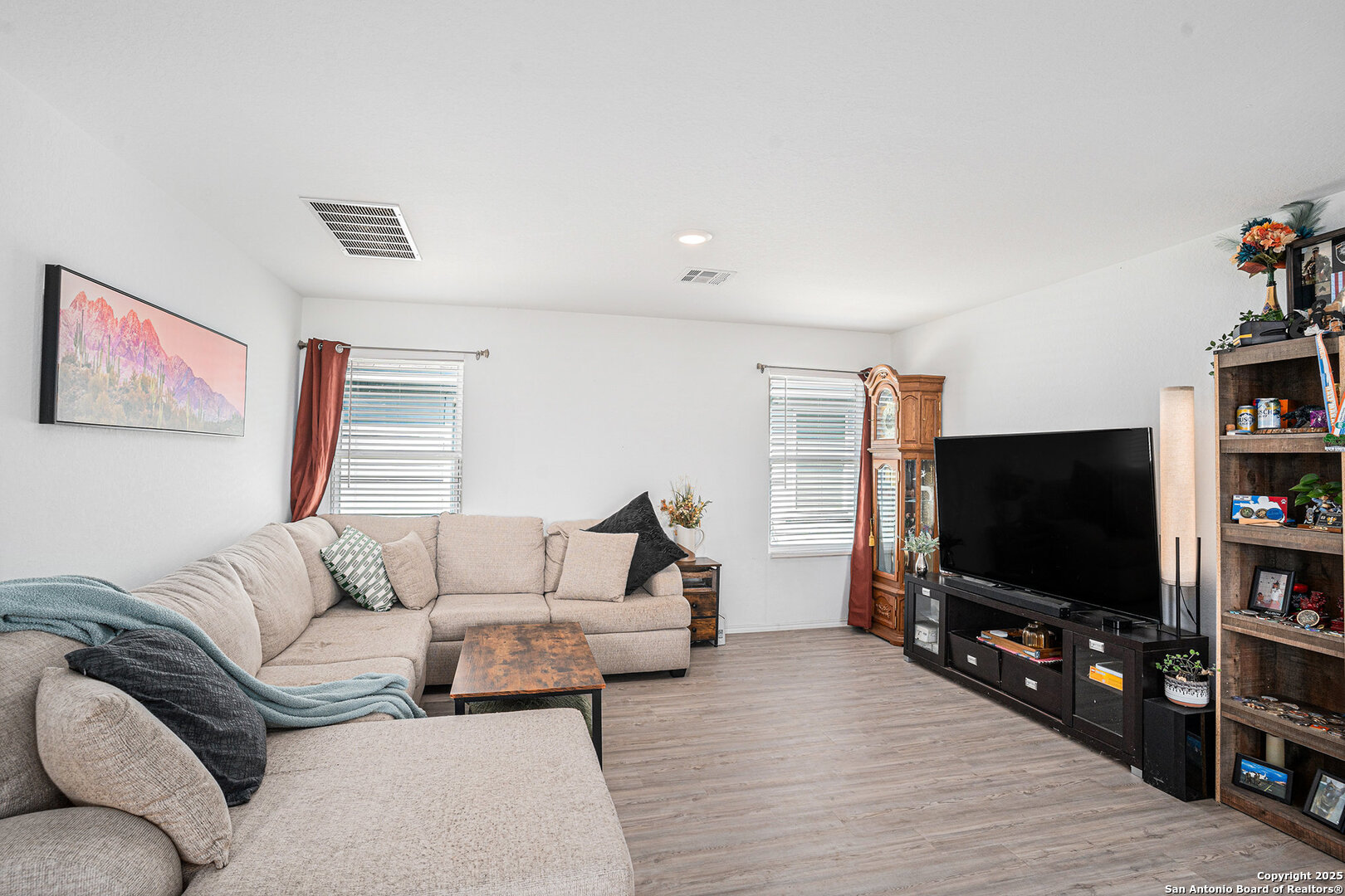 13802 Ostrich Run San Antonio, TX 78252 - Photo 7 of 32