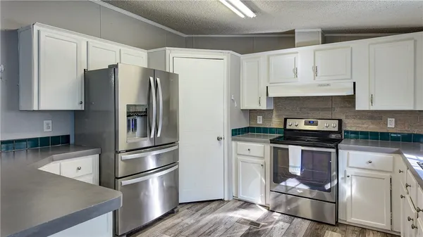 $195,000 | 255 Drury Lane, Hortense, GA 31543