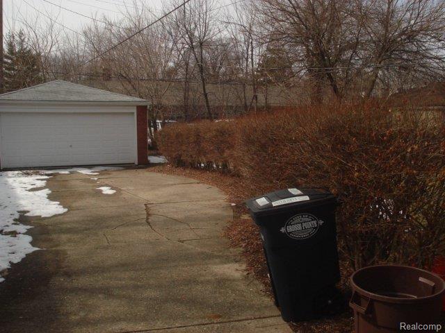 389-91 Neff Road Grosse Pointe, MI 48230 - Photo 14 of 14 DSC05542