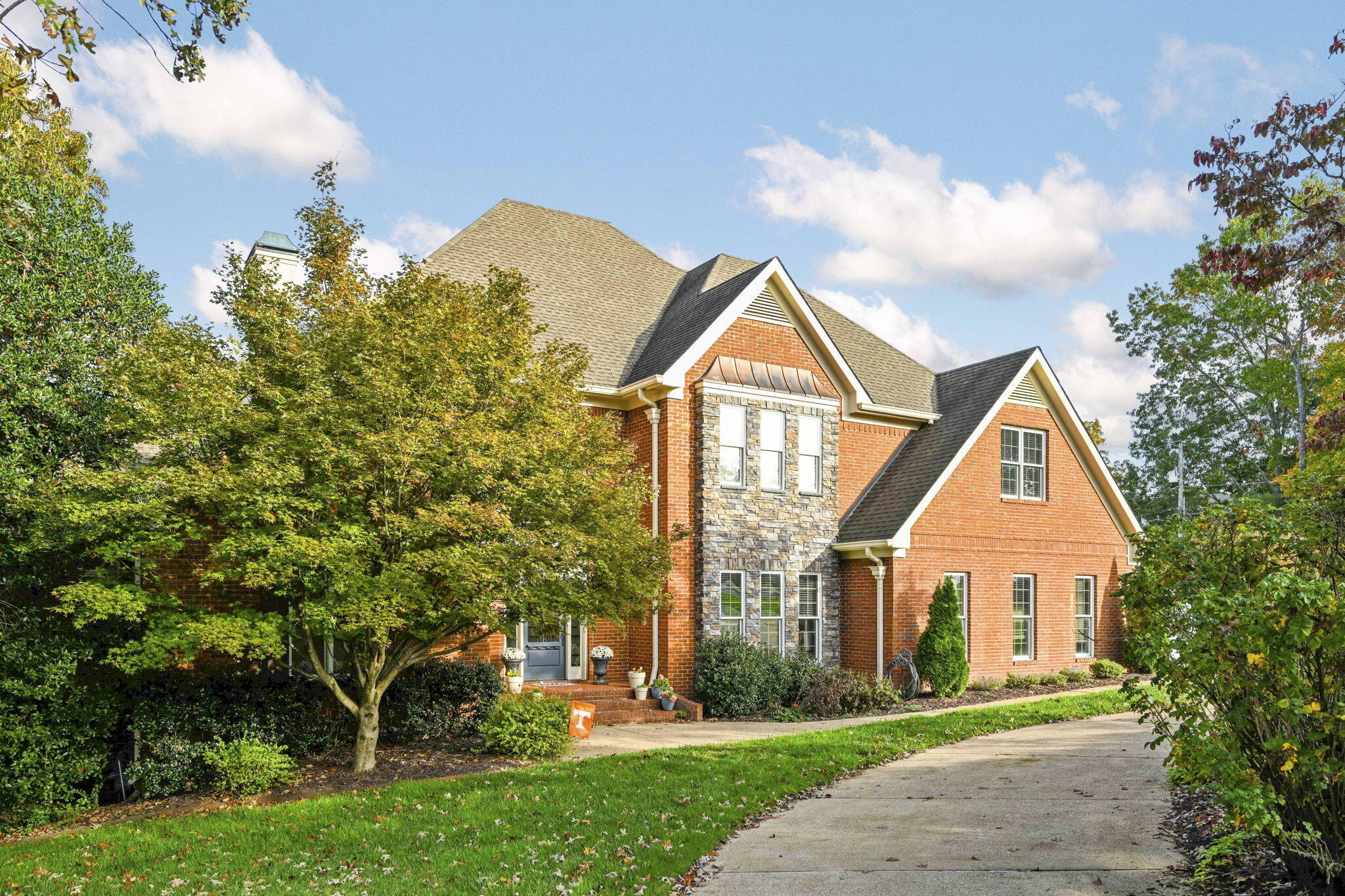 807 Sunset Mountain Drive Chattanooga, TN 37421 - Photo 3 of 61 1-web-or-mls-DSC_7615