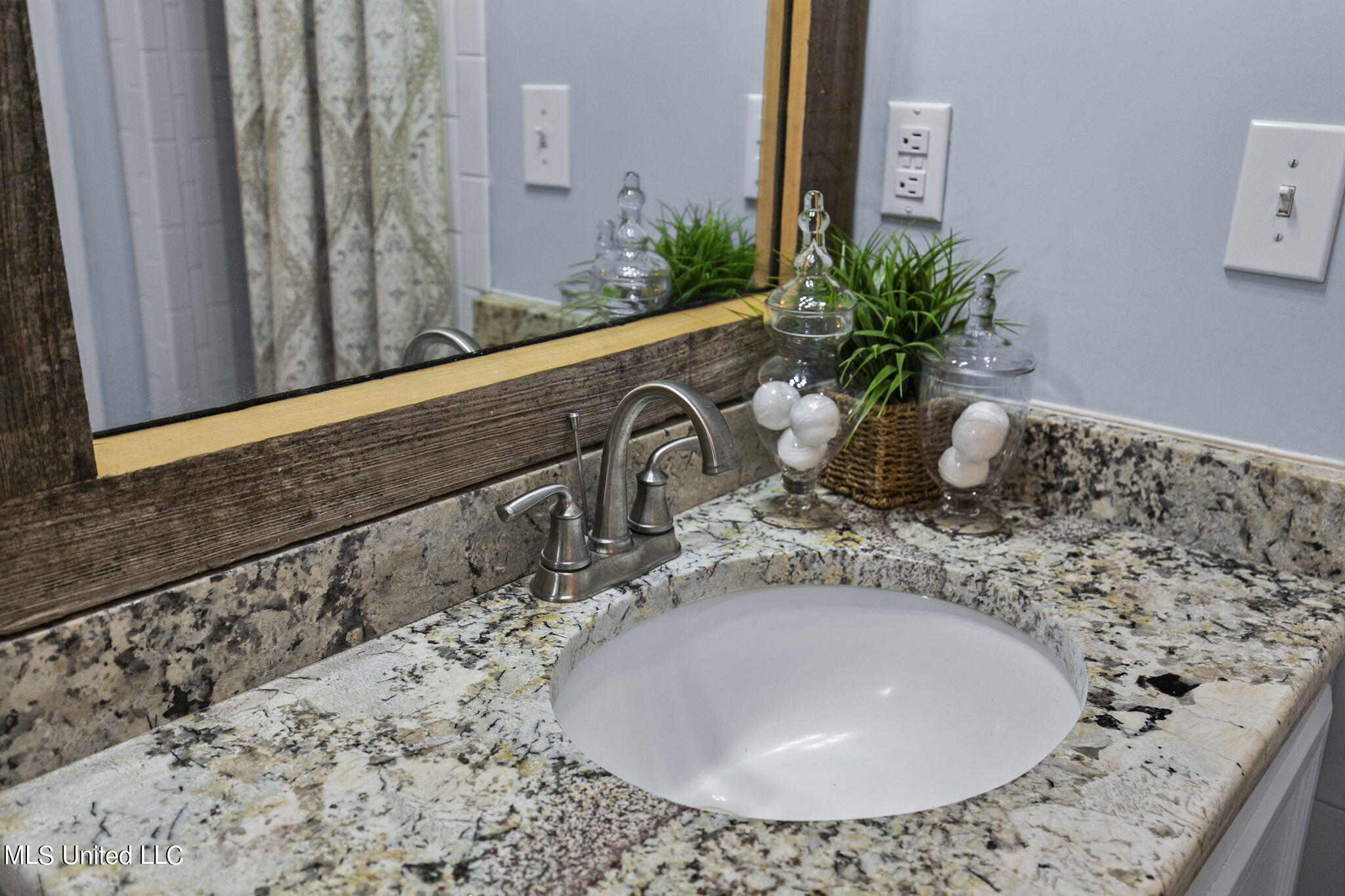 514 Ridge Circle Brandon, MS 39047 - Photo 41 of 86 Vanity