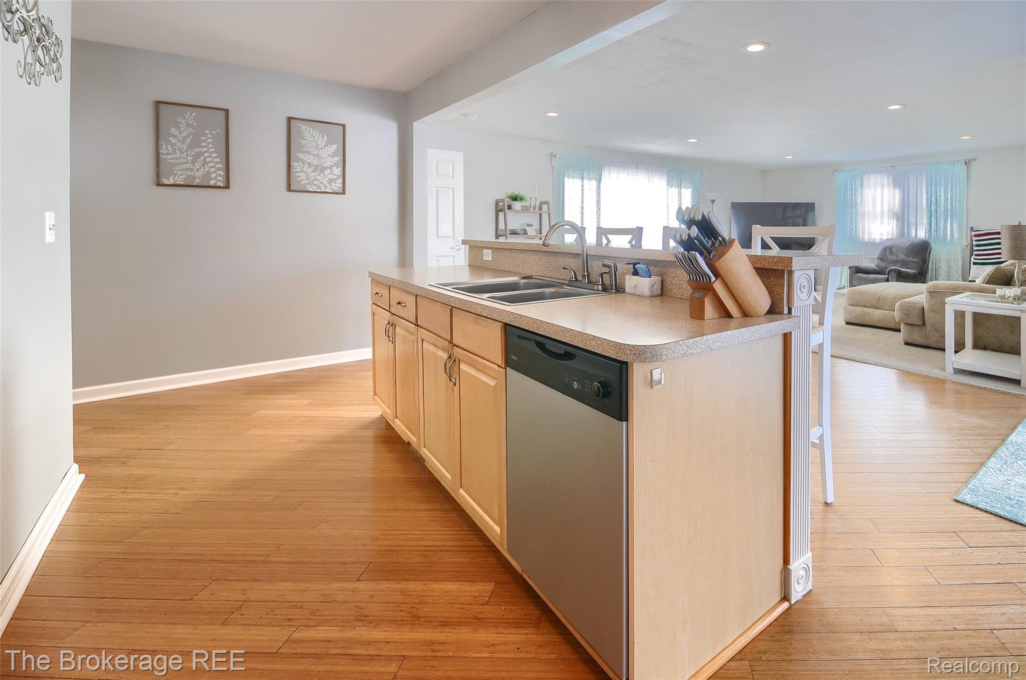 12295 Dunham Road Hartland, MI 48353 - Photo 13 of 29 DSC_8466-HDR(5).jpg